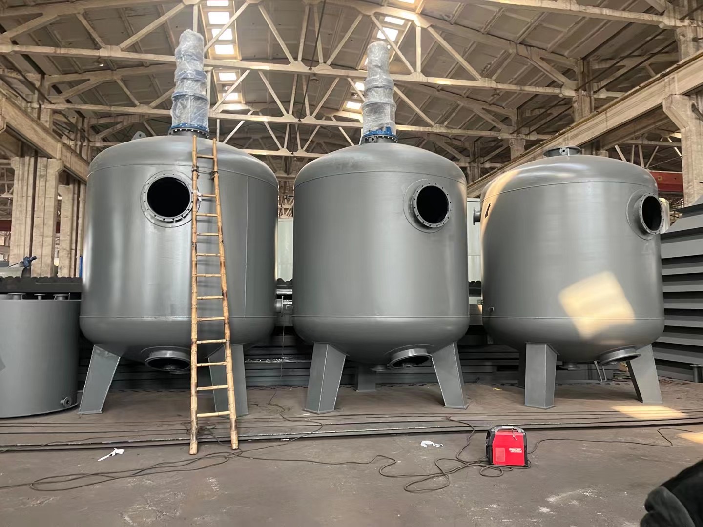 活性炭過(guò)濾器/石英石過(guò)濾器